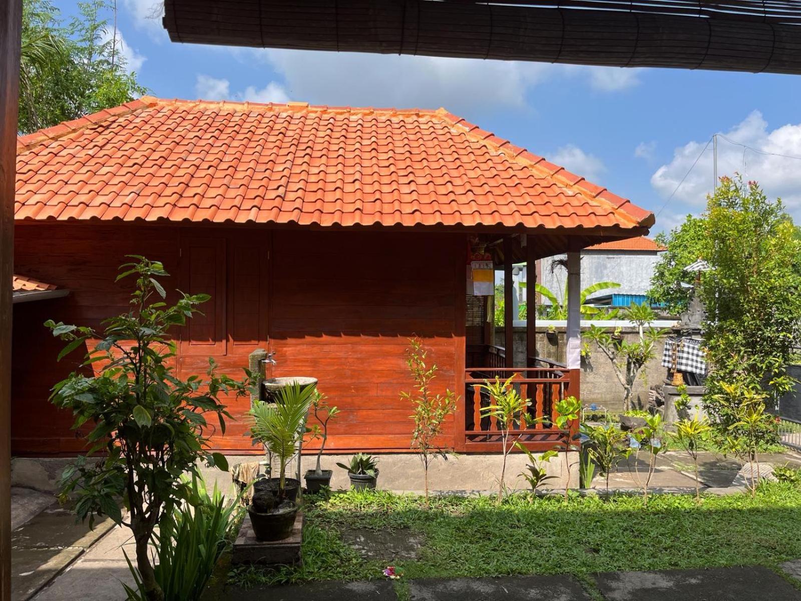 Telagamas Guest House Banjarangkan Buitenkant foto
